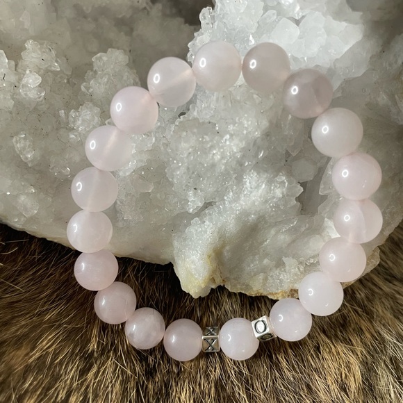 Rose Quartz XO Bracelet - Picture 1 of 1